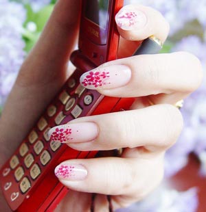 美甲:引爆指甲彩绘潮流