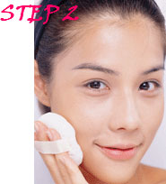 美女示范:轻松打造清爽妆容