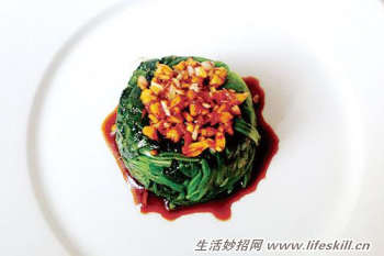 ���տ��� ѧ��12����ˬС��